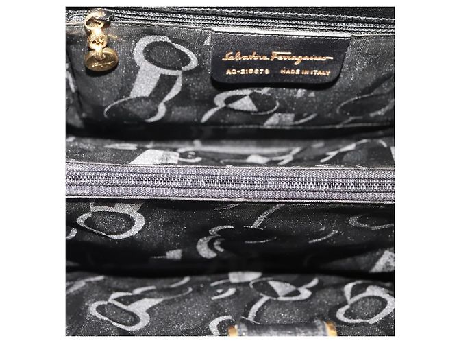 Borsa a spalla Salvatore Ferragamo in pelle nera e oro Auth bs21904 Nero D'oro - vista 16