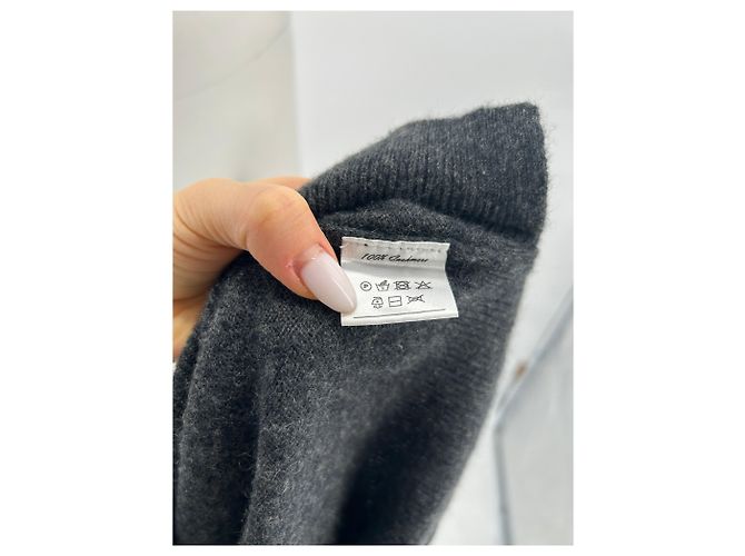 Autre Marque UNTERSCHRIFTLOS / UNTERSCHRIFTLOS Strickwaren T.International XS Kaschmir Grau - Ansicht 6