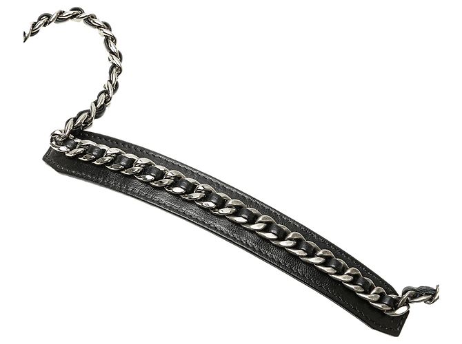 Chanel 19 Kartenhalter aus schwarzem, gestepptem Lammleder mit Kette - Ansicht 10