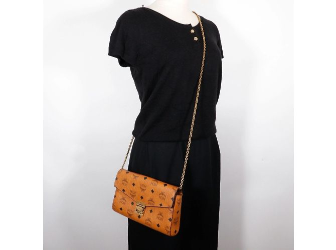 MCM Tracy Medium Shoulder Bag Brown - view 11