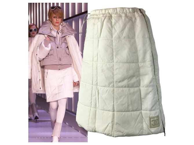Gonna puffer vintage CC grigia sport Chanel FW 2000 - vista 10