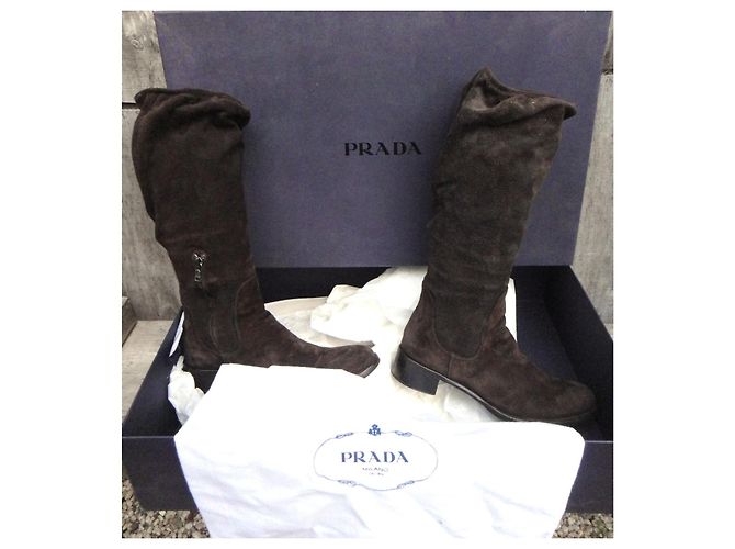 Botas Prada de ante marrón oscuro - vista 2