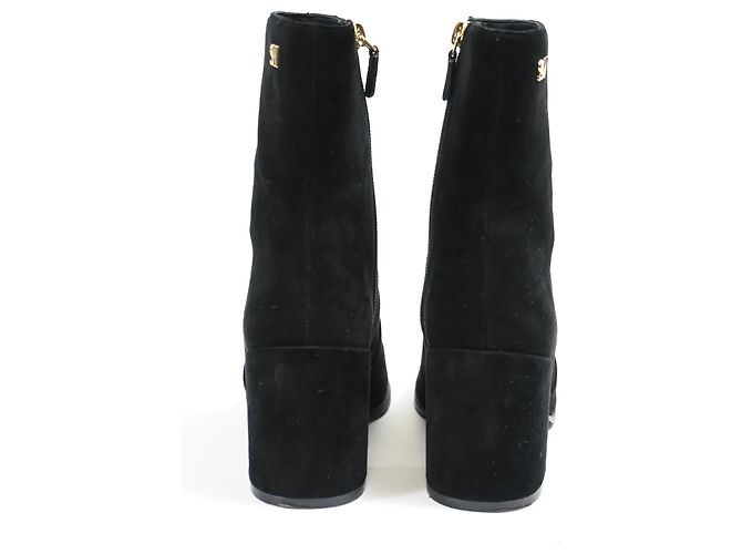 Botines de tacón bloque Quinn de Stuart Weitzman en ante negro - vista 11