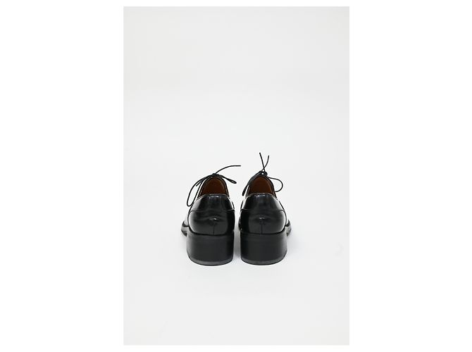 Oxfords in pelle nera di Church's con lacci Nero - vista 10