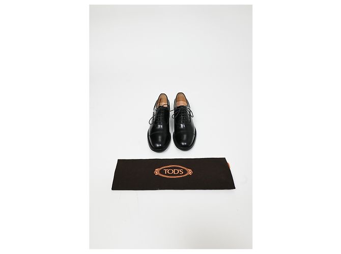 Oxfords in pelle nera di Church's con lacci Nero - vista 14