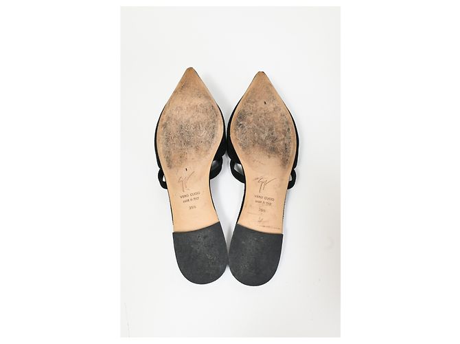 Ballerine a punta Giuseppe Zanotti in suede nero - vista 12