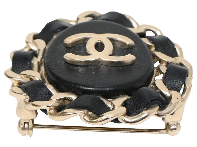 Timeless Chanel Chain CC Brosche aus schwarzem Lammleder - Ansicht 3