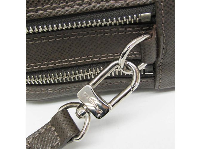 Borsa a mano da uomo Louis Vuitton Taiga Pavel M31148 Marrone - vista 5