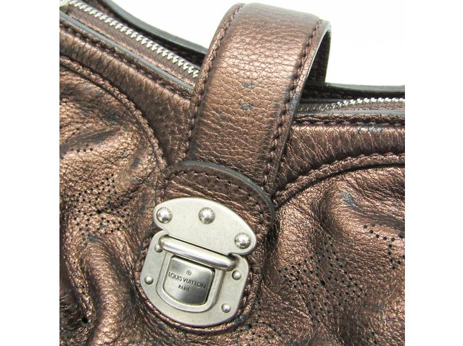 Borsa a Spalla Louis Vuitton Mahina XS M95769 - vista 11