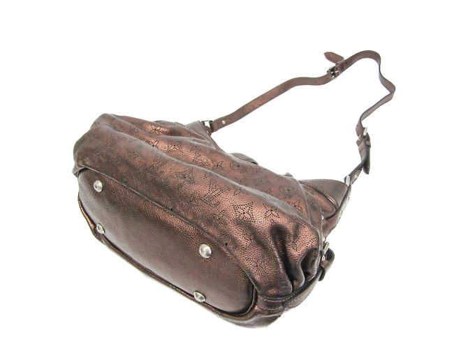 Borsa a Spalla Louis Vuitton Mahina XS M95769 - vista 3