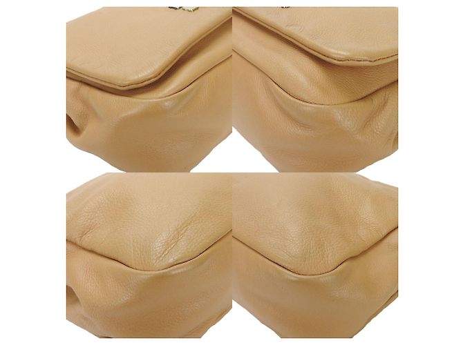 Sac à main en cuir beige Chanel - vue 9