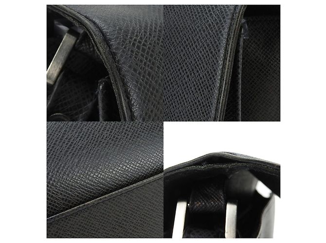 Borsa a spalla in pelle Taiga Louis Vuitton Grigio - vista 6