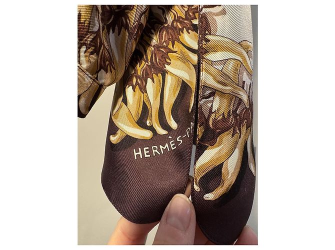 Hermès Seidenhemd - "Im Land der Gewürze" Mehrfarben Pflaume - Ansicht 8