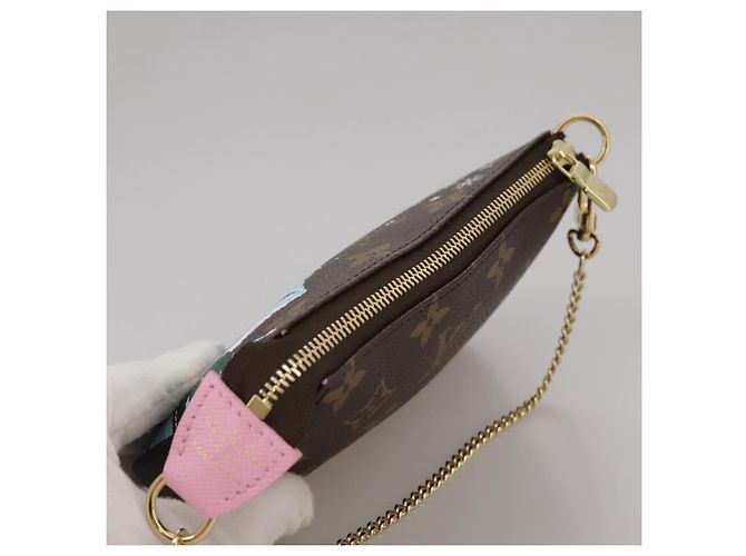 LOUIS VUITTON Monogram Vivienne Mini Pochette Accessoires M82623 LV Auth 111162A Monogramma - vista 6