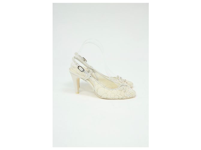 2.55 Sandali slingback Chanel in tweed bianco con punta in rete floreale Crudo - vista 8
