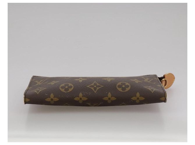 LOUIS VUITTON Monogram Bucket GM Pouch Accessory Pouch LV Auth 111447 - view 6