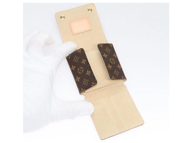 LOUIS VUITTON Anhänger 1P Diamant Halskette Diamant 6.1K Nur 800 LV Auth 93646S Golden - Ansicht 28