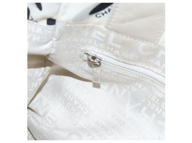 CHANEL Tote Bag Canvas White Black Silver CC Auth bs22011 Silvery - view 21