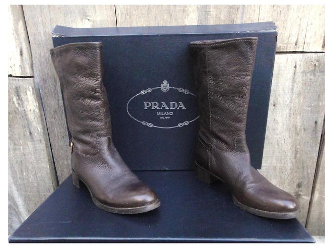 Botas Prada de cuero marrón oscuro - vista 2