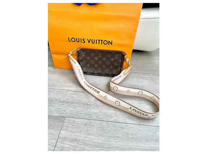 Louis Vuitton Pochette Accessoire Marrone in Tela - vista 6
