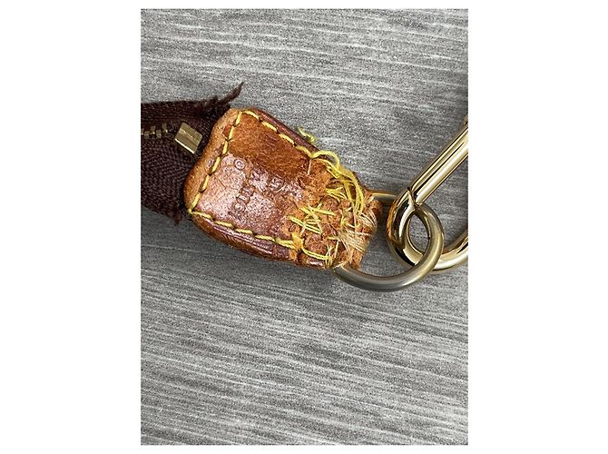 Louis Vuitton Pochette Accessoire Marrone in Tela - vista 9