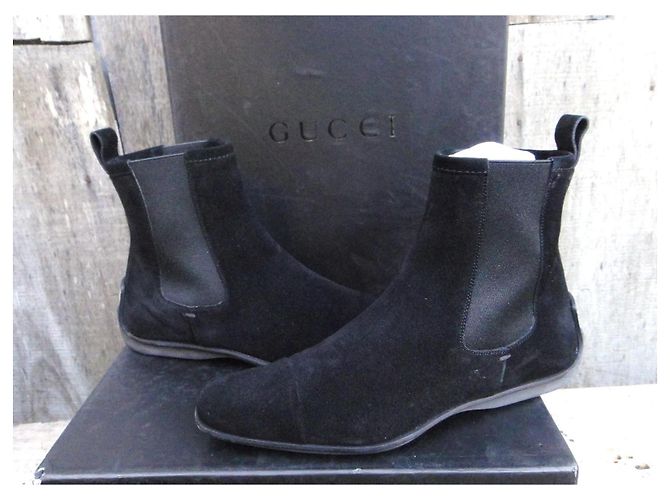 Stivaletti Gucci in camoscio nero - vista 3