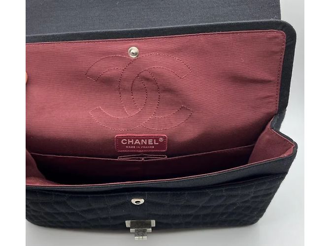 Chanel 2.55 Tasche aus gestepptem Jersey mit Reptil-Effekt Schwarz - Ansicht 6
