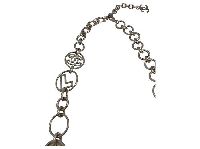 Übergroße goldene CC-Halskette oder Gürtel von Chanel Letters 17C Paris-Cuba Runway Gold hardware - Ansicht 10