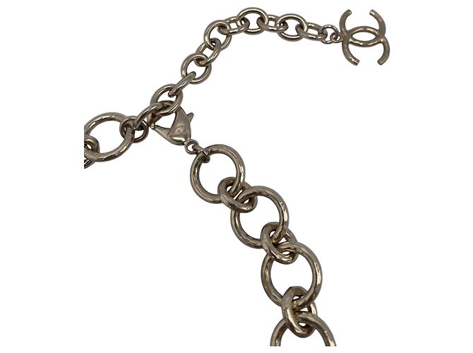 Übergroße goldene CC-Halskette oder Gürtel von Chanel Letters 17C Paris-Cuba Runway Gold hardware - Ansicht 13