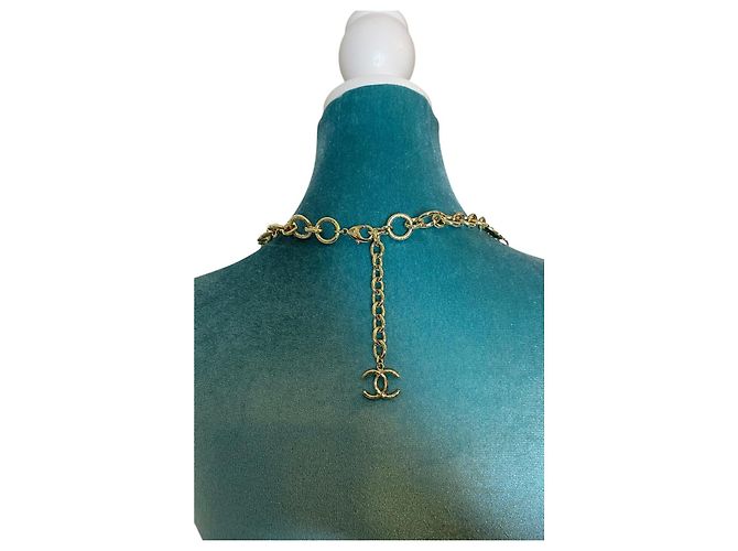 Übergroße goldene CC-Halskette oder Gürtel von Chanel Letters 17C Paris-Cuba Runway Gold hardware - Ansicht 9