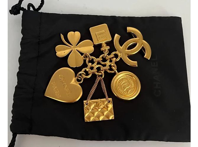 Chanel CC Brosche vergoldet mit Anhängern Golden - Ansicht 5