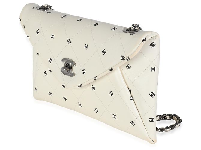 Clutch busta in pelle di agnello bianco Chanel con logo CC e catena Nero - vista 3