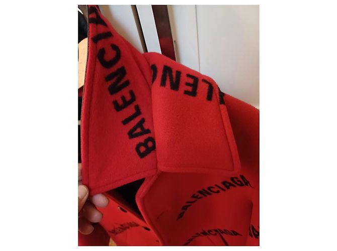 Abrigo Balenciaga todo en lana y cachemira Roja - vista 4