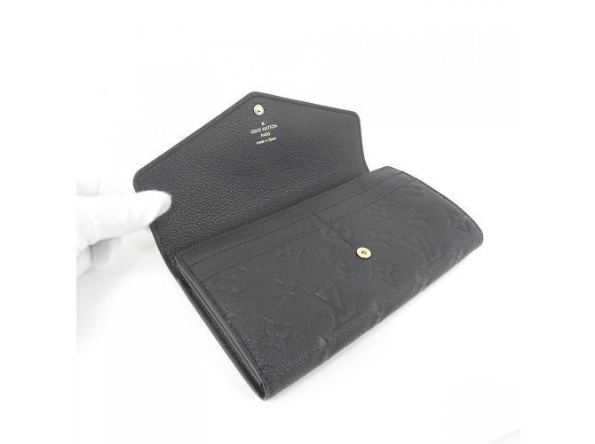 Portafoglio Sarah M61182 Monogram Empreinte Louis Vuitton Nero - vista 4