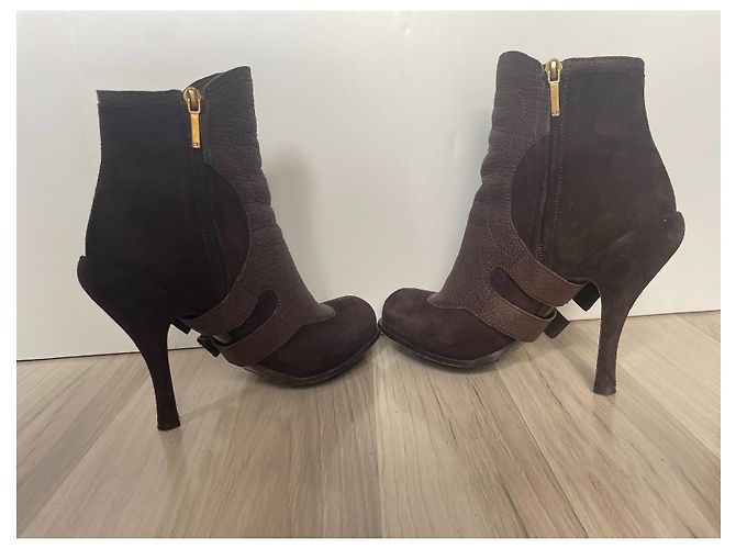 Botas Christian Dior Spy em camurça marrom - vista 6