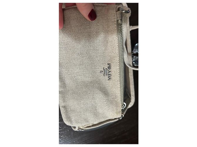 Clutch Prada trasparente in nylon con tasca interna in tela con zip - vista 7