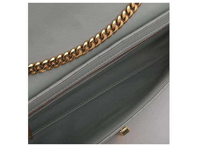 Bolsa Céline Sully Medium Chain em couro cinza - vista 4