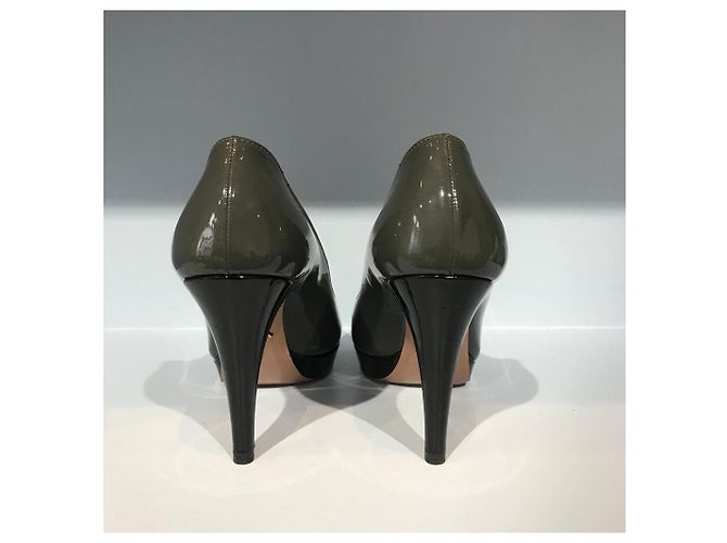 PRADA Absätze T.EU 36.5 Lackleder Grau - Ansicht 3
