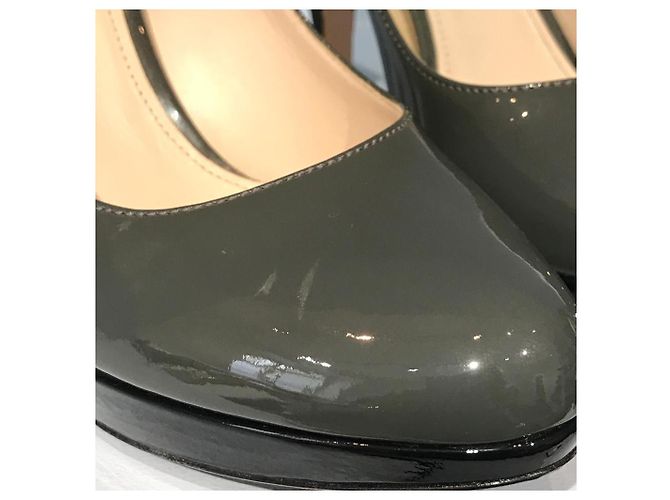 PRADA Absätze T.EU 36.5 Lackleder Grau - Ansicht 4