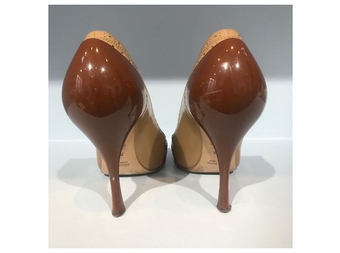 Tacones MIU MIU T.EU 36.5 Cuero patentado Beige - vista 4