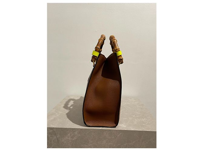 Bolsos GUCCI T. Cuero Camello - vista 2