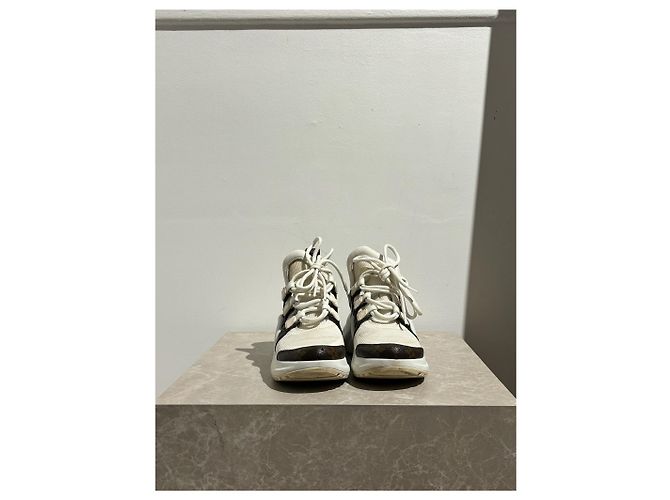 LOUIS VUITTON Trainer T.EU 35 Leder Weiß - Ansicht 3