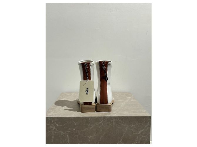 FENDI Stiefeletten T.EU 36 Lackleder Weiß - Ansicht 4