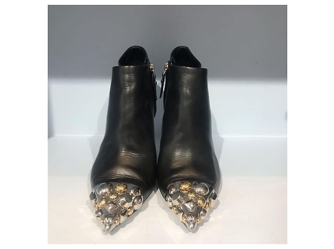 LOUIS VUITTON Botas de tobillo T.EU 35 Cuero Negro - vista 4