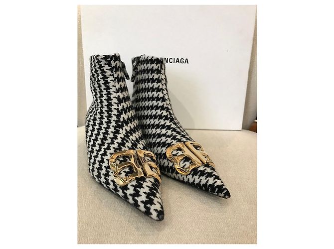 Stivaletti BALENCIAGA T.EU 37 Tessuto Nero - vista 9