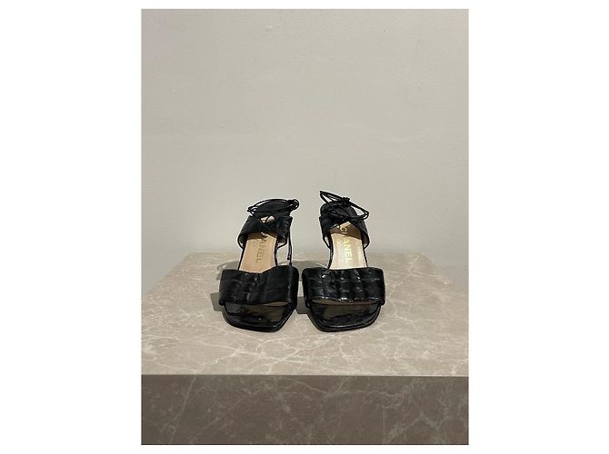 Sandali CHANEL T.EU 37.5 Pelle Nero - vista 2