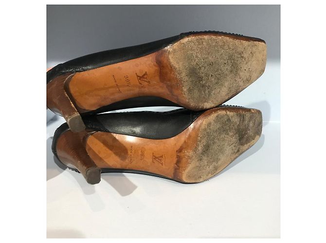LOUIS VUITTON Absätze T.EU 39.5 Leder Schwarz - Ansicht 5