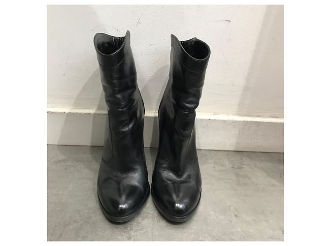 Botines GIANVITO ROSSI T.EU 37.5 Cuero Negro - vista 3