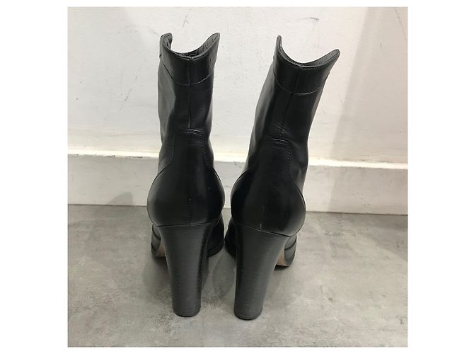 Botines GIANVITO ROSSI T.EU 37.5 Cuero Negro - vista 4
