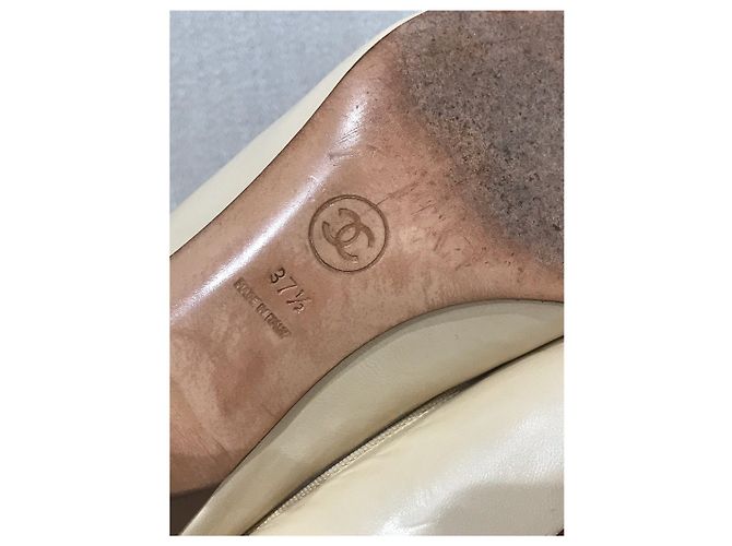 CHANEL Absätze T.EU 37.5 Leder Beige - Ansicht 6